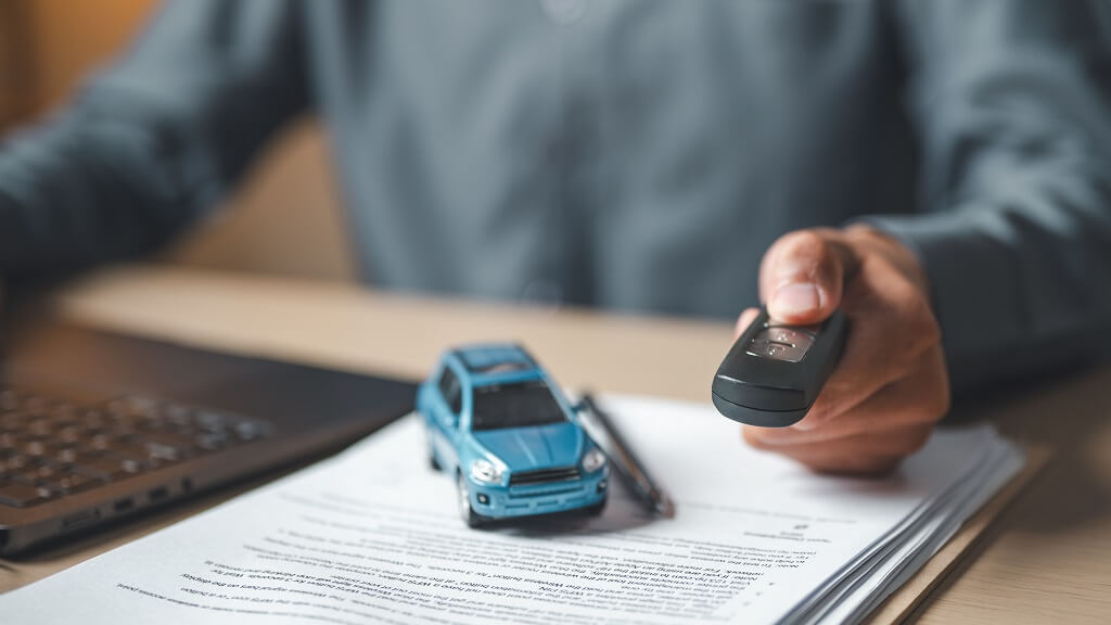 Ugovor o poklonu automobila i prenos vlasniĹĄtva vozila