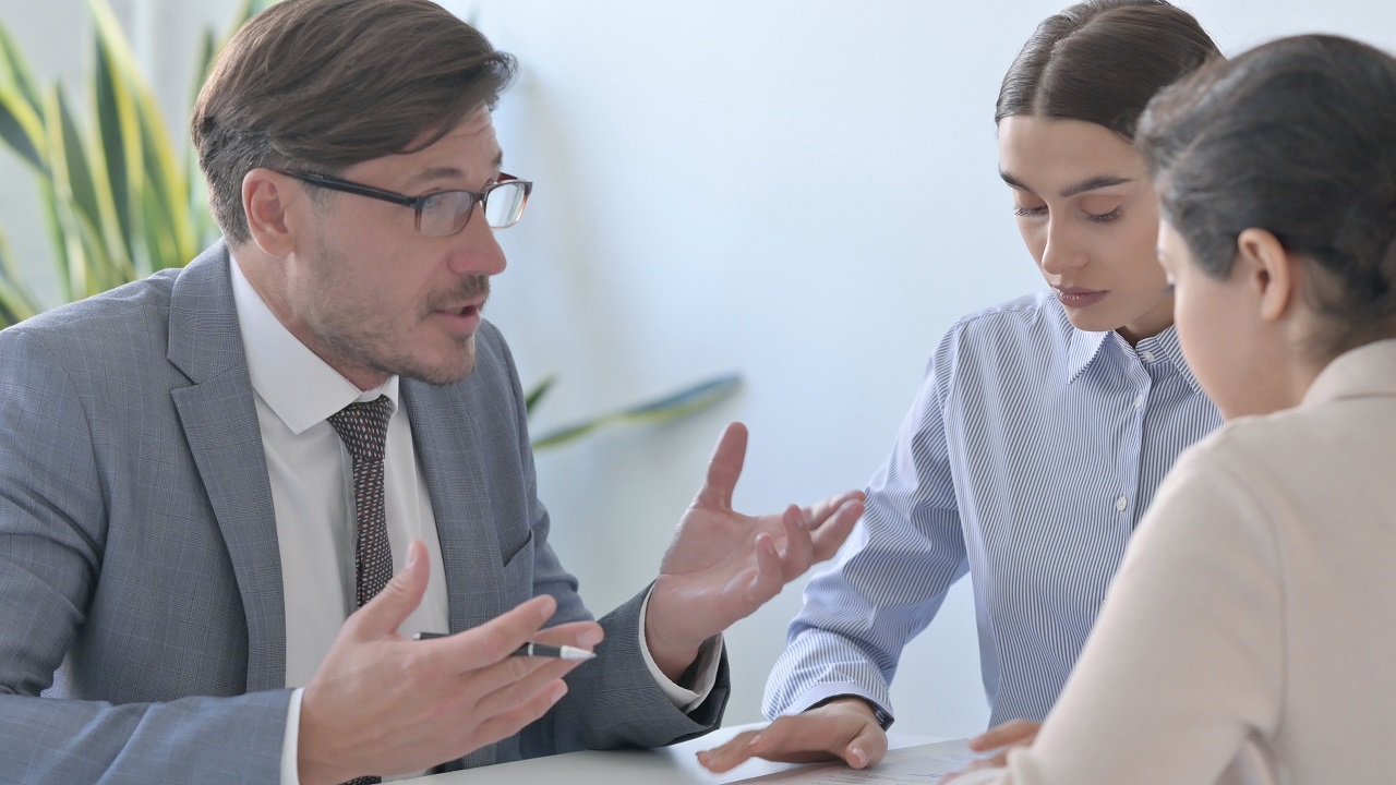 Izmene Zakona o inspekcijskom nadzoru: za vređanje inspektora kazna do 60.000 dinara